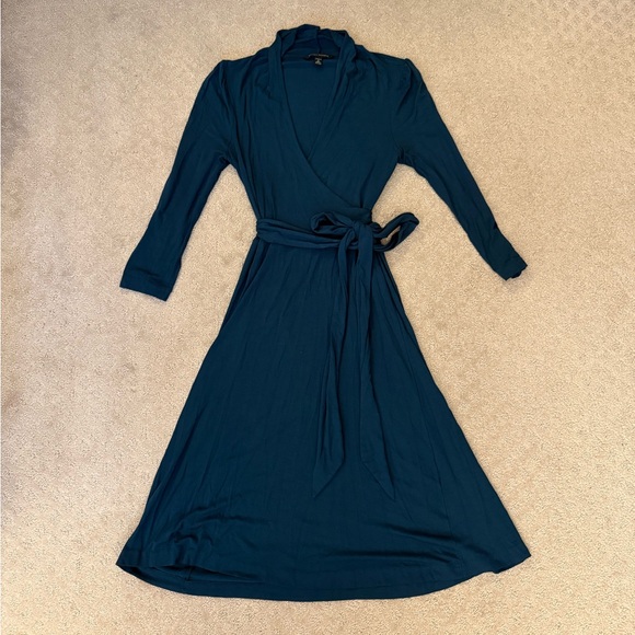 Banana Republic Dresses & Skirts - Banana Republic Teal Blue Long Sleeve Dress with Wrap Around Waist Tie